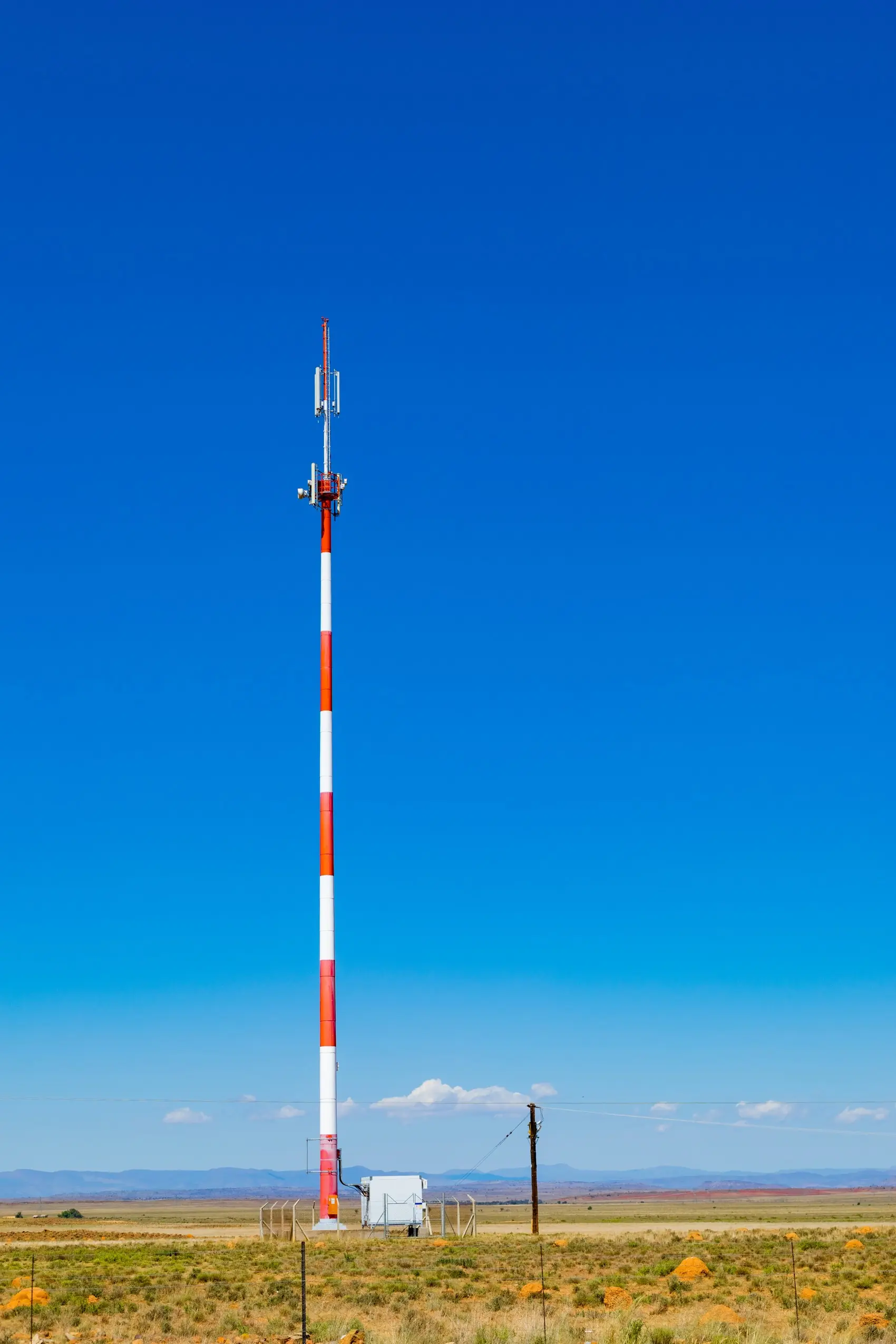 Seco Power - Tour de télécommunication qui fonctionne avec un moteur groupe électrogène Perkins